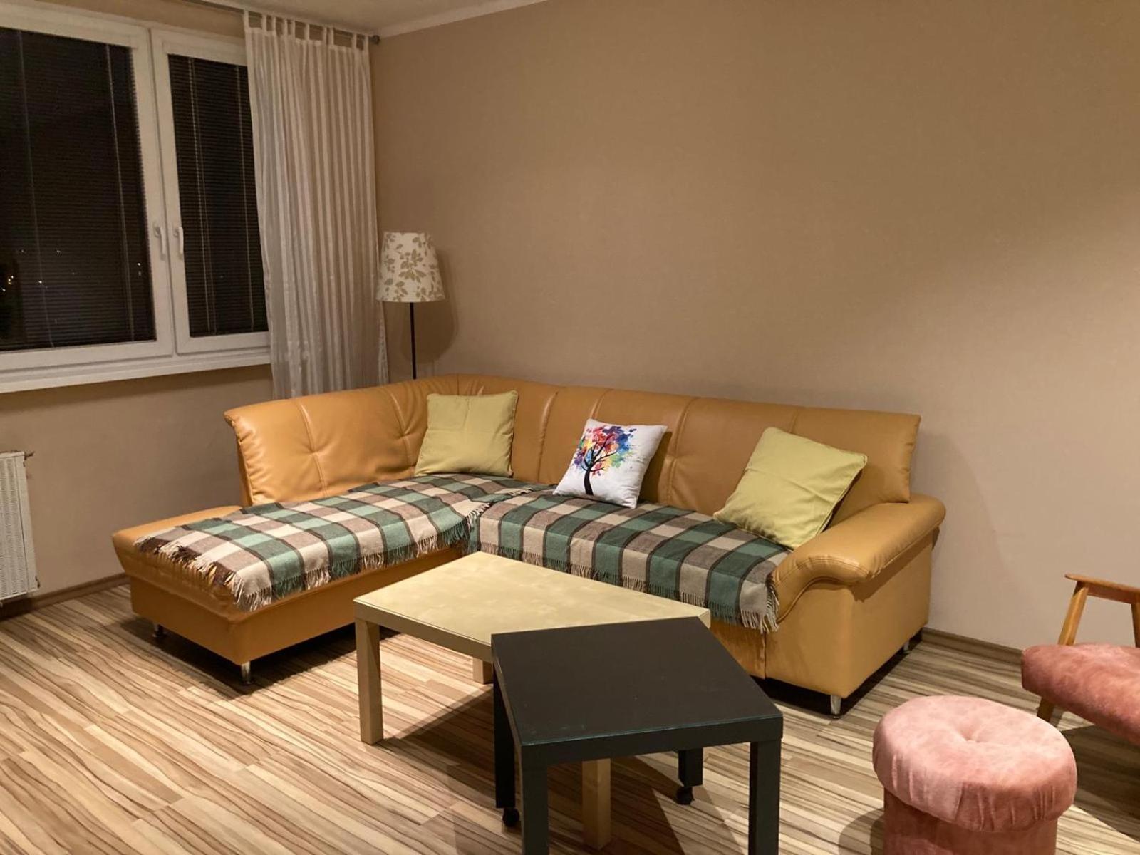 Apartman Hodonin 7 7 7 2 3 4 1 9 4 Eksteriør billede